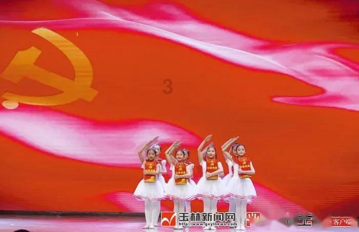 男朋友是老师送什么礼物好?红迪网-分享与讨论的热门主题社区